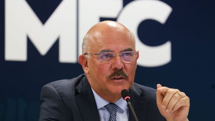 Ex-ministro e pastor ligado a Bolsonaro são presos pela PF em operação sobre ‘balcão’ do MEC