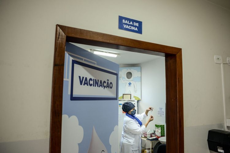 Hoje tem mutirão de multivacinação na UBS Zona Leste até 20h