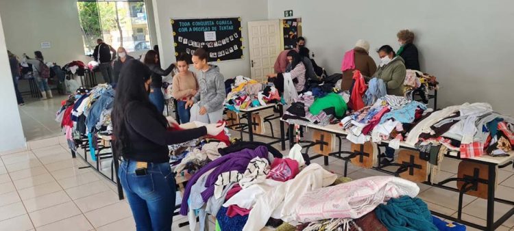 Campanha do Agasalho alcança mais de 1.300 pessoas em Paranavaí