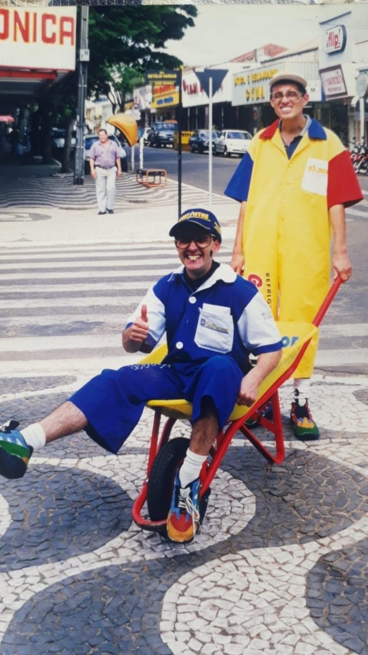 “Zé Dentinho” e “Nersinho” estão de volta com palestra “Humor Tivação”