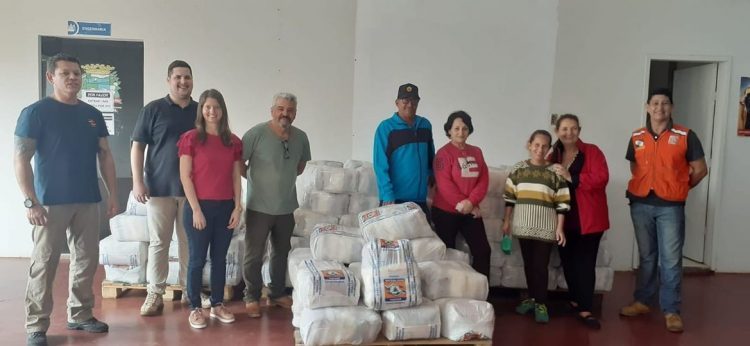 Assistência Social de Porto Rico recebe o  reforço de cestas básicas da Defesa Civil