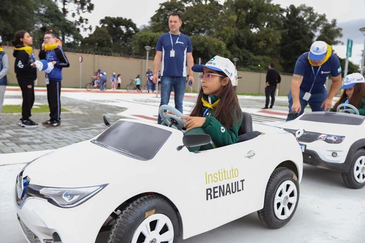 Ações do Detran-PR alcançam quase 10 mil pessoas no Paraná