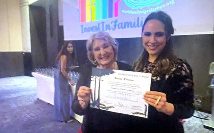 Assembleia homenageia Organização Mundial da Família pelos 75 anos