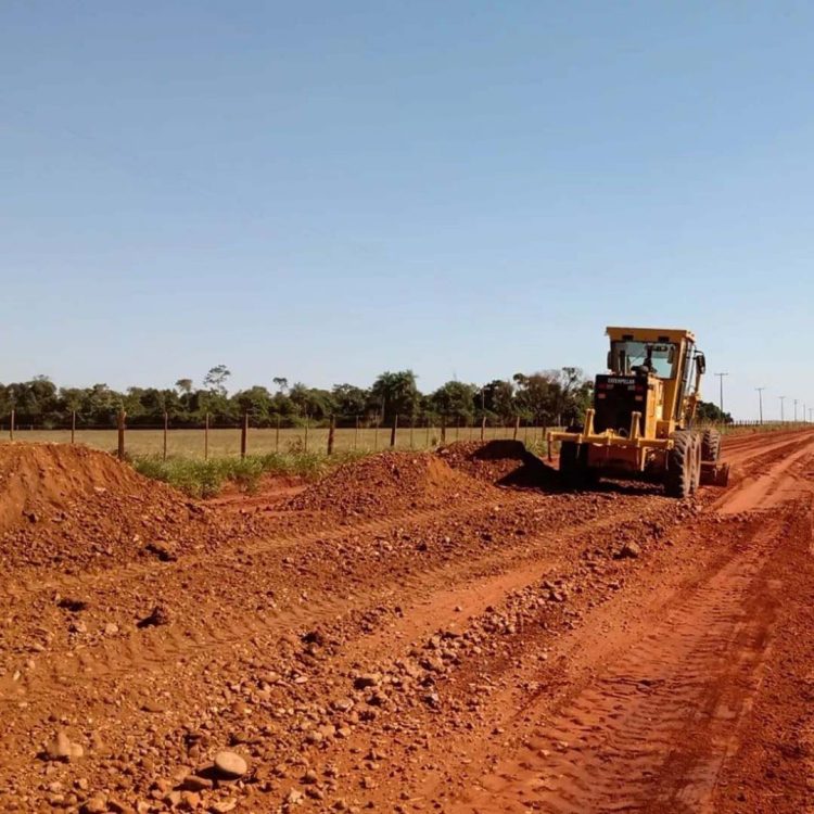 Município realiza readequação da Estrada do Bairro Maracanã