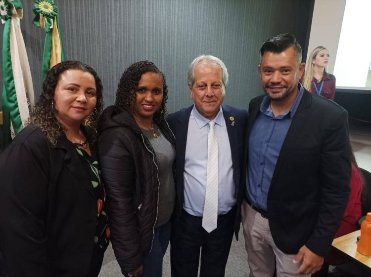 Município adere ao Pacto Nacional de  Implementação dos direitos da pessoa idosa