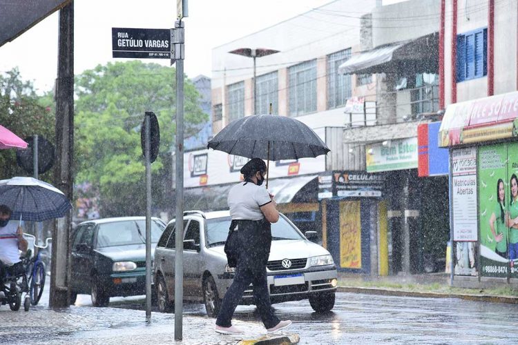Condições de umidade devem trazer mais chuva para o Noroeste do Estado
