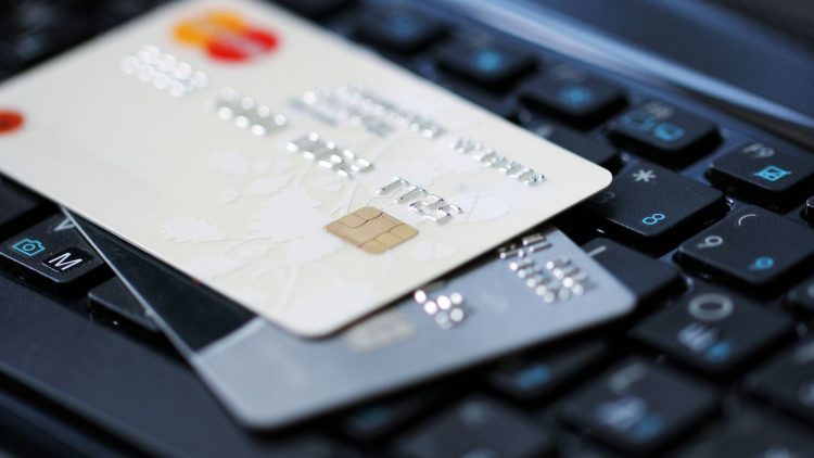 Jovem cai em golpe do falso vendedor e perde quase R$8 mil