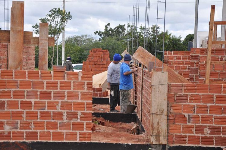 Setor de construção civil tem mais de 70 vagas disponíveis para essa quarta