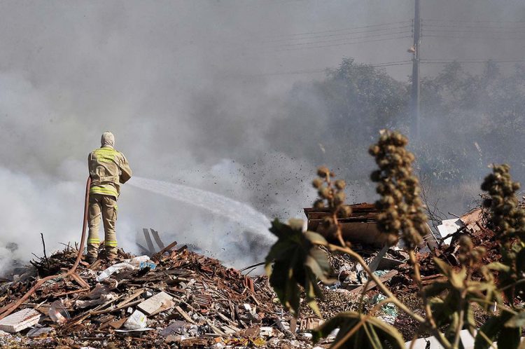 Tempo seco favorece incêndios ambientais; só ontem, Corpo de Bombeiros registrou dois casos em Paranavaí