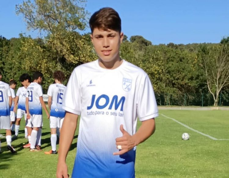 Thiago Michel marca três gols em jogo da Ibercup