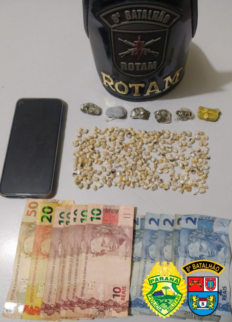 Polícia Militar apreende mais de 280 pedras de crack em Floraí