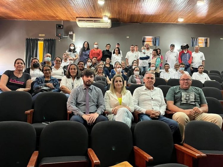 Prefeito Zé Maria anuncia novo piso salarial dos cargos de ACS e ACE