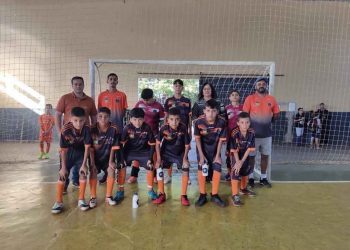 Atletas mirins conseguem bons resultados na Copa Noroeste de Futsal Menor