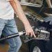 Pesquisa do Procon aponta variação de 22,56% no preço da gasolina comum