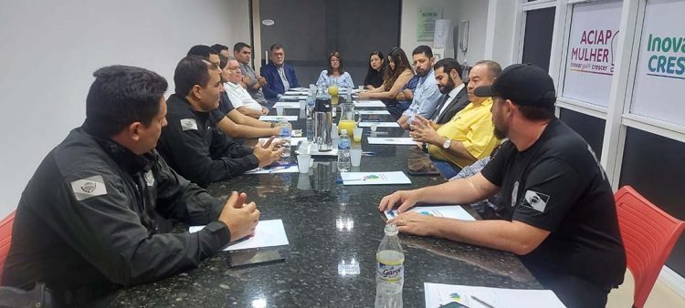 Coordenador regional do Deppen participa  de reunião do Conselho da Comunidade