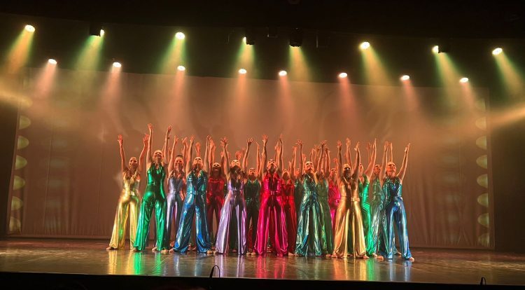 “Nunca vivi o que vivi naquele palco”, diz participante do grupo de dança de Paranavaí 