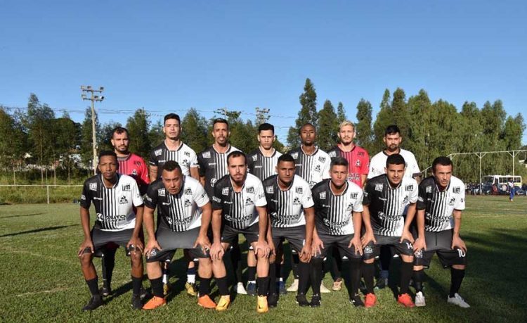 Gallos Morumbi e Revelação brigam pelo título da Copa Pioneiros