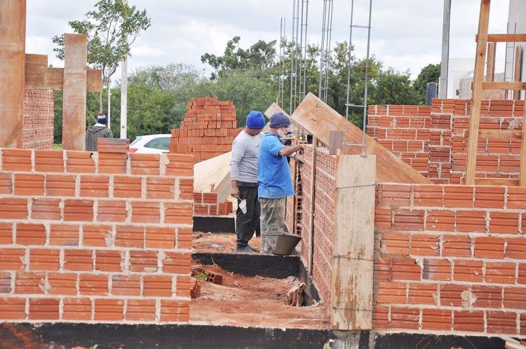 Depois de três meses, construção civil volta  a ter saldo positivo na geração de empregos