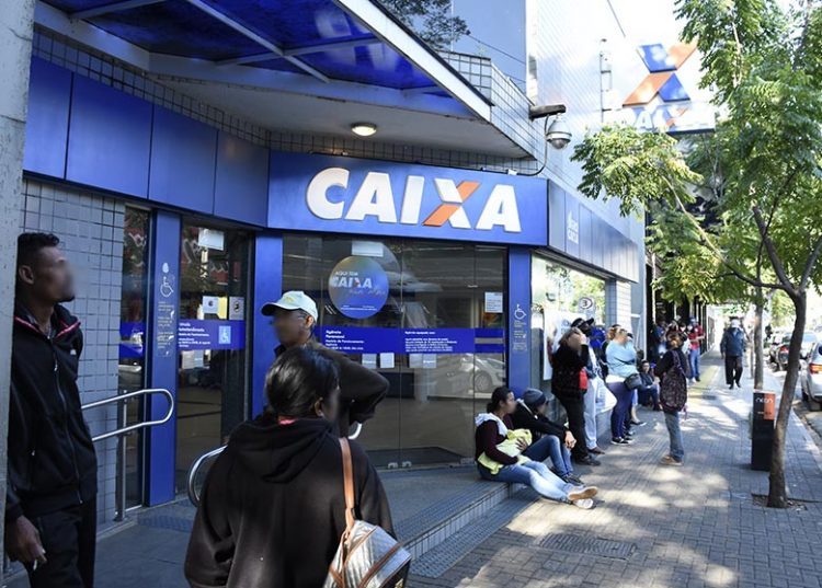 Bancários de Paranavaí retardam início dos atendimentos nesta terça-feira: a partir das 11h