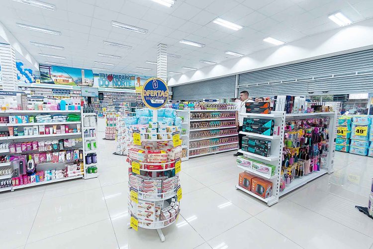 Com estrutura moderna e amplo mix de produtos, Rede de Farmácias São João chega a Paraíso do Norte