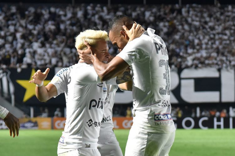 Santos conta com boa reestreia de Soteldo e vence o São Paulo em casa