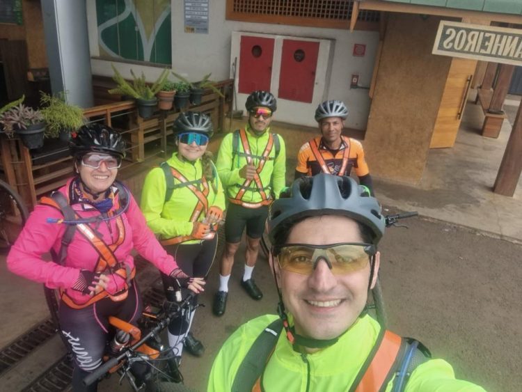 Atletas de Paranavaí e região participaram de evento de ciclismo em Maringá