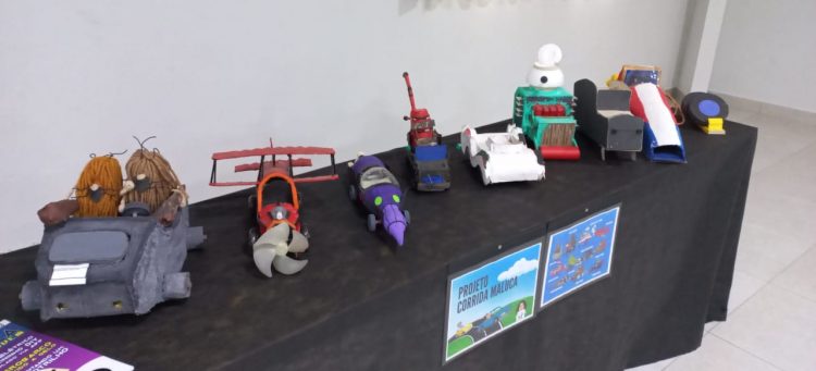 Cecap realiza a 1ª Feira Tecnológica de Robótica Reciclável