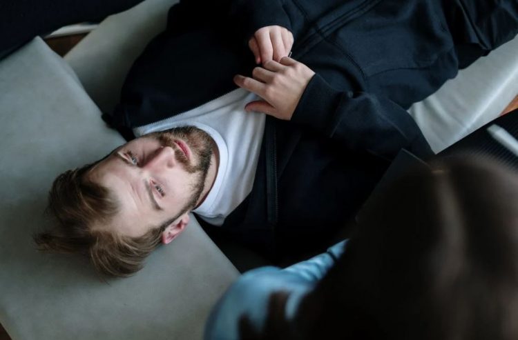 Pós-pandemia não ameniza dificuldades de pacientes em seguirem com tratamentos ligados a saúde mental