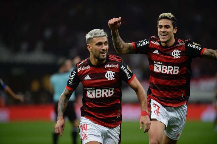 Flamengo de Dorival bate 70% e time decola na hora da decisão