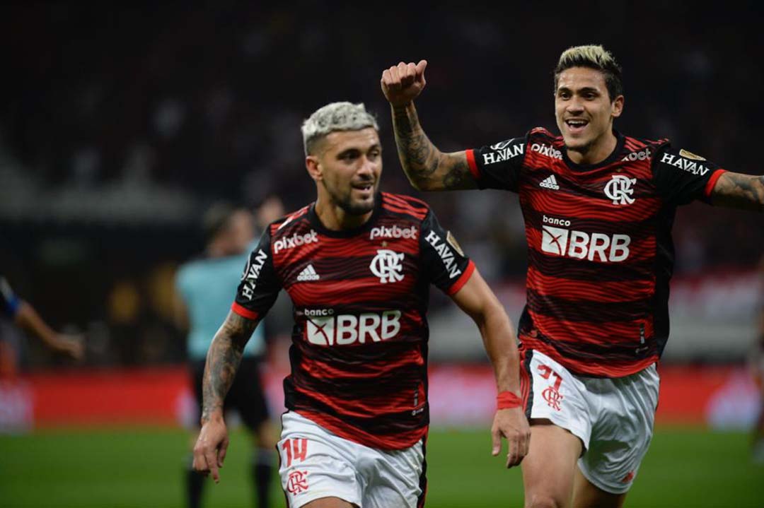 Lateral que é titular e destaque do Flamengo foi desperdiçado pelo