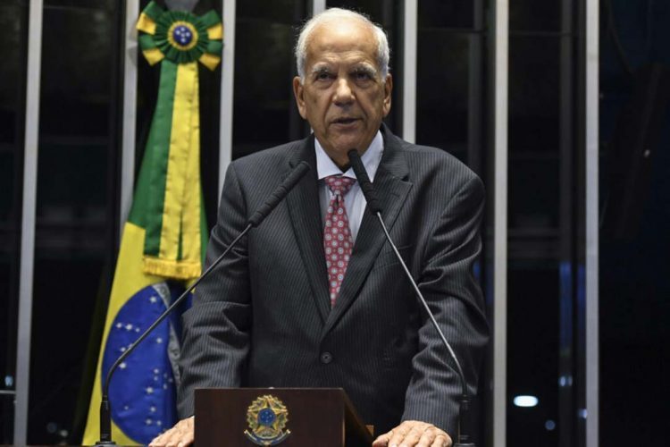 Projeto proíbe bancos federais de emprestar a governos estrangeiros