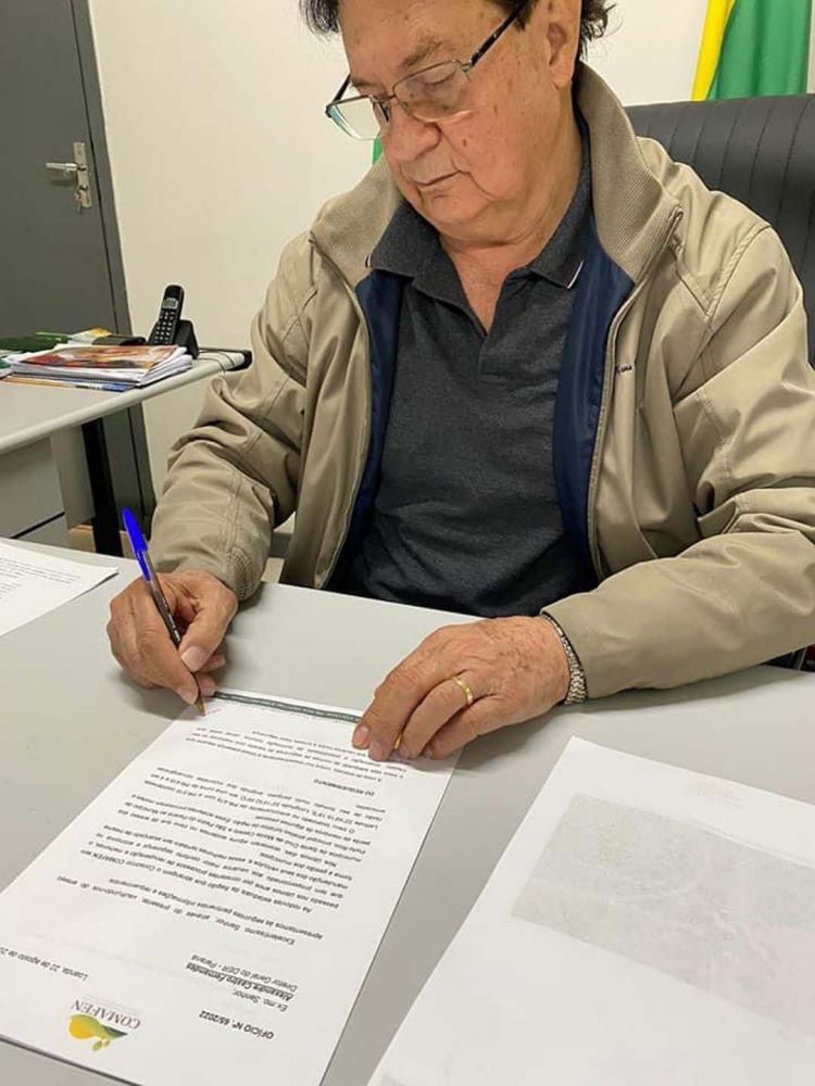 Prefeito assina documento pedindo readequação  do trevo de acesso a São Pedro do Paraná