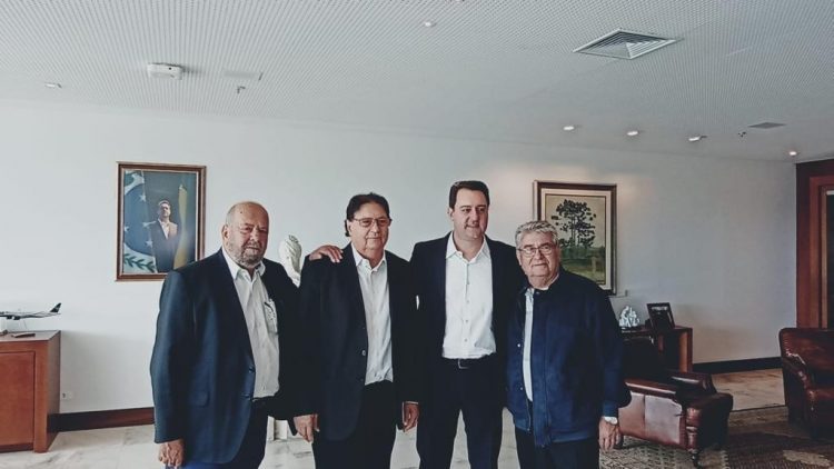 Prefeito Arapongas busca recursos para construção de uma UPA