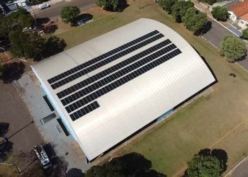 Município inaugura usinas fotovoltaicas para dois prédios públicos