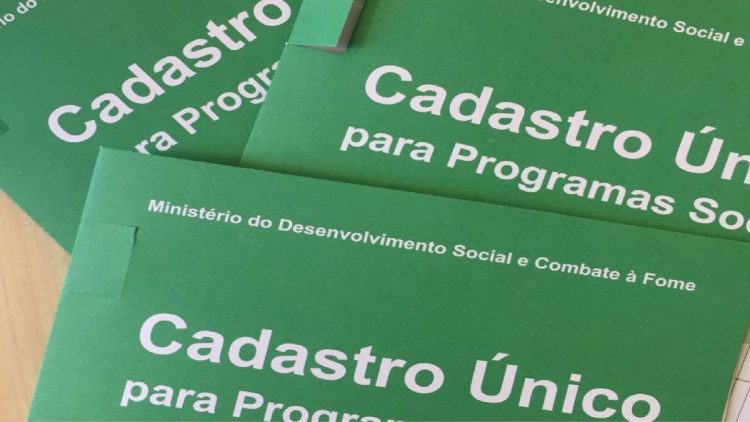 Famílias com renda de até meio salário mínimo por pessoa devem se inscrever no CadÚnico para pretensão de vagas em creches