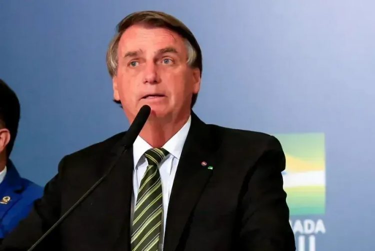 Bolsonaro adia repasses das leis Paulo Gustavo para 2023 e Aldir Blanc para 2024