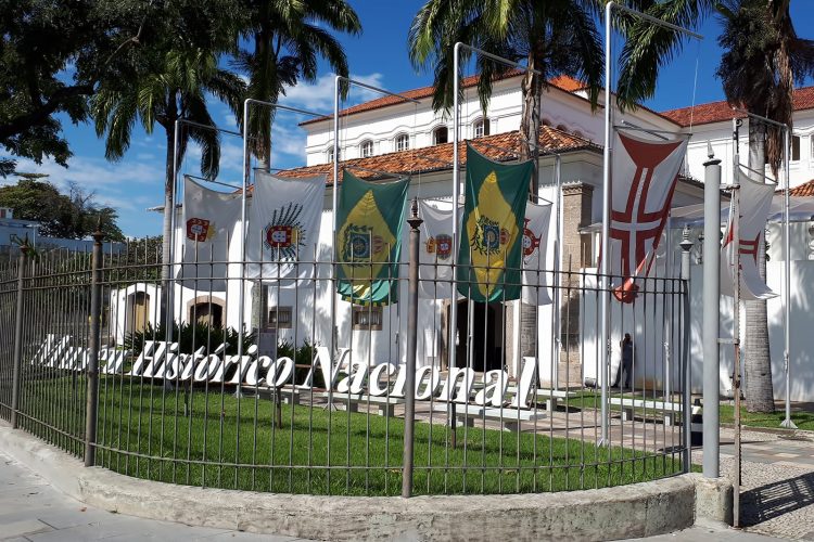 Após cobrir nomes de Lula e Bolsonaro, Museu Histórico Nacional volta atrás