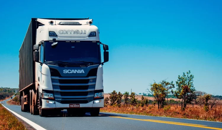 Caixa divulga calendário de pagamento do Auxílio Caminhoneiro e Taxista; veja datas