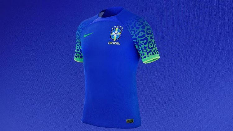 Camisa azul da seleção esgota em uma hora no site de vendas