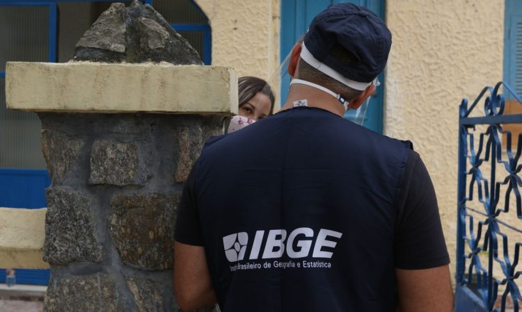 Mais de 183 mil recenseadores iniciam pesquisa demográfica do IBGE hoje