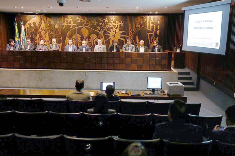 Desafios do crescimento das energias  renováveis são tema de audiência na Alep