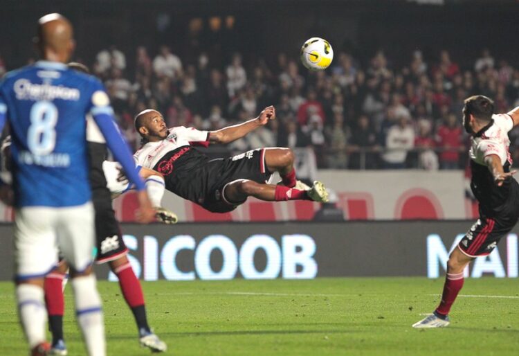 (Foto: Rubens Chiri / saopaulofc.net)