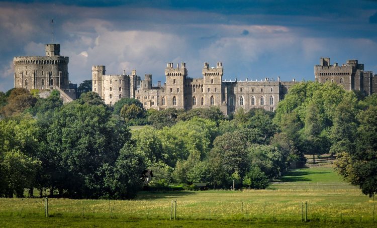 Rainha Elizabeth 2ª será enterrada ao lado do príncipe Philip no castelo de Windsor