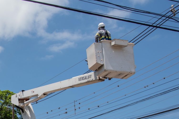 Confira bairros que sofrerão desligamentos programados da Copel