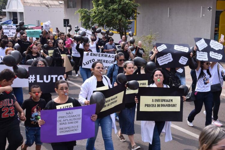 Sindicato convoca profissionais da enfermagem para protestos e paralisações nesta quarta-feira