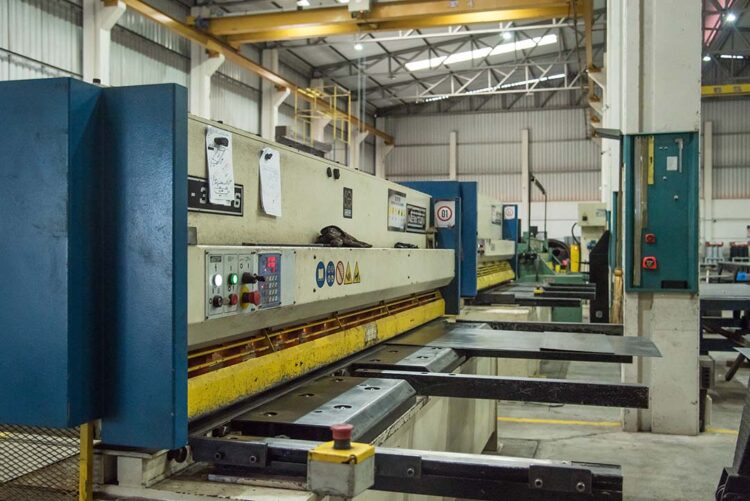 Índice de Confiança da Indústria recua  0,8 ponto em setembro, diz FGV