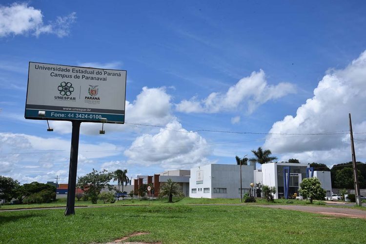 Prazo para requerer isenção da taxa do  vestibular 2023 termina na próxima semana
