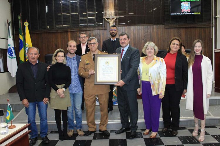 Tenente-coronel Jefferson é condecorado  com as mais altas homenagens de Paranavaí
