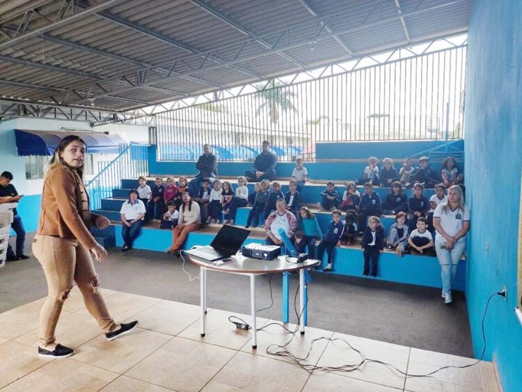Dia da Árvore é comemorado no município com  educação ambiental e plantio de mudas nativas