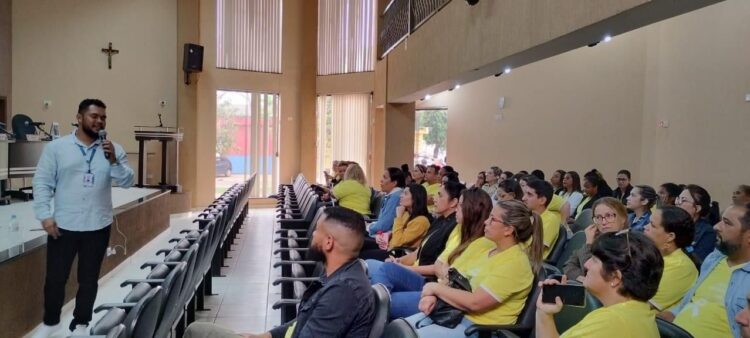 Município realiza 2° Encontro dos trabalhadores do SUAS